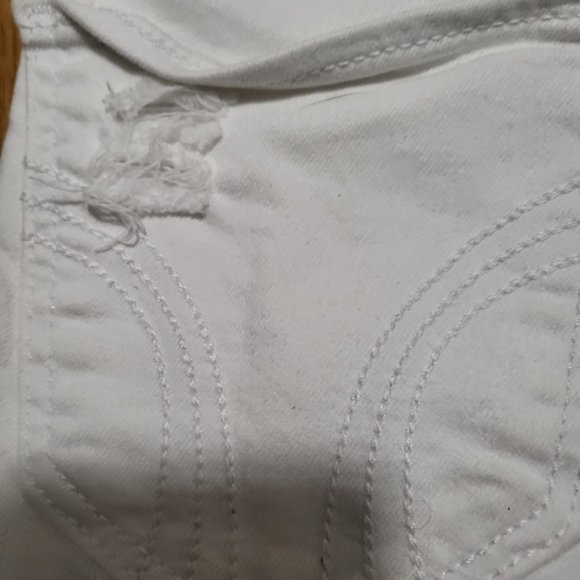 2/$15 HOLLISTER HIGH RISE SUPER SKINNY SHORTS - Picture 8 of 11